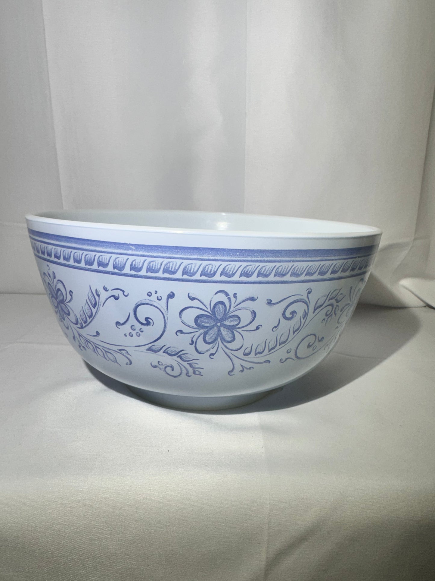 Pyrex- Brittany Blue - 3qt. Mixing Bowl - 478-B