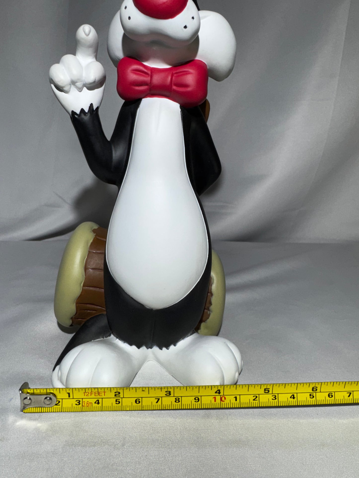 Vintage 1998 Warner Bros. Looney Tunes Sylvester Resin Piggy Bank