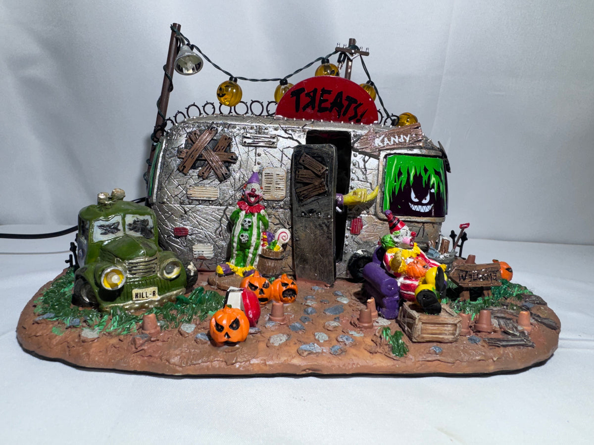 Lemax Spooky Town Killer Clown Mobile Home #14323 – Retired 2012 Halloween Village