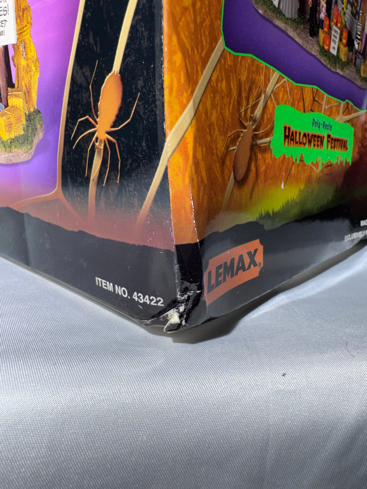 Lemax Spooky Town Halloween Festival #43422 – Retired 2004 – Original Box