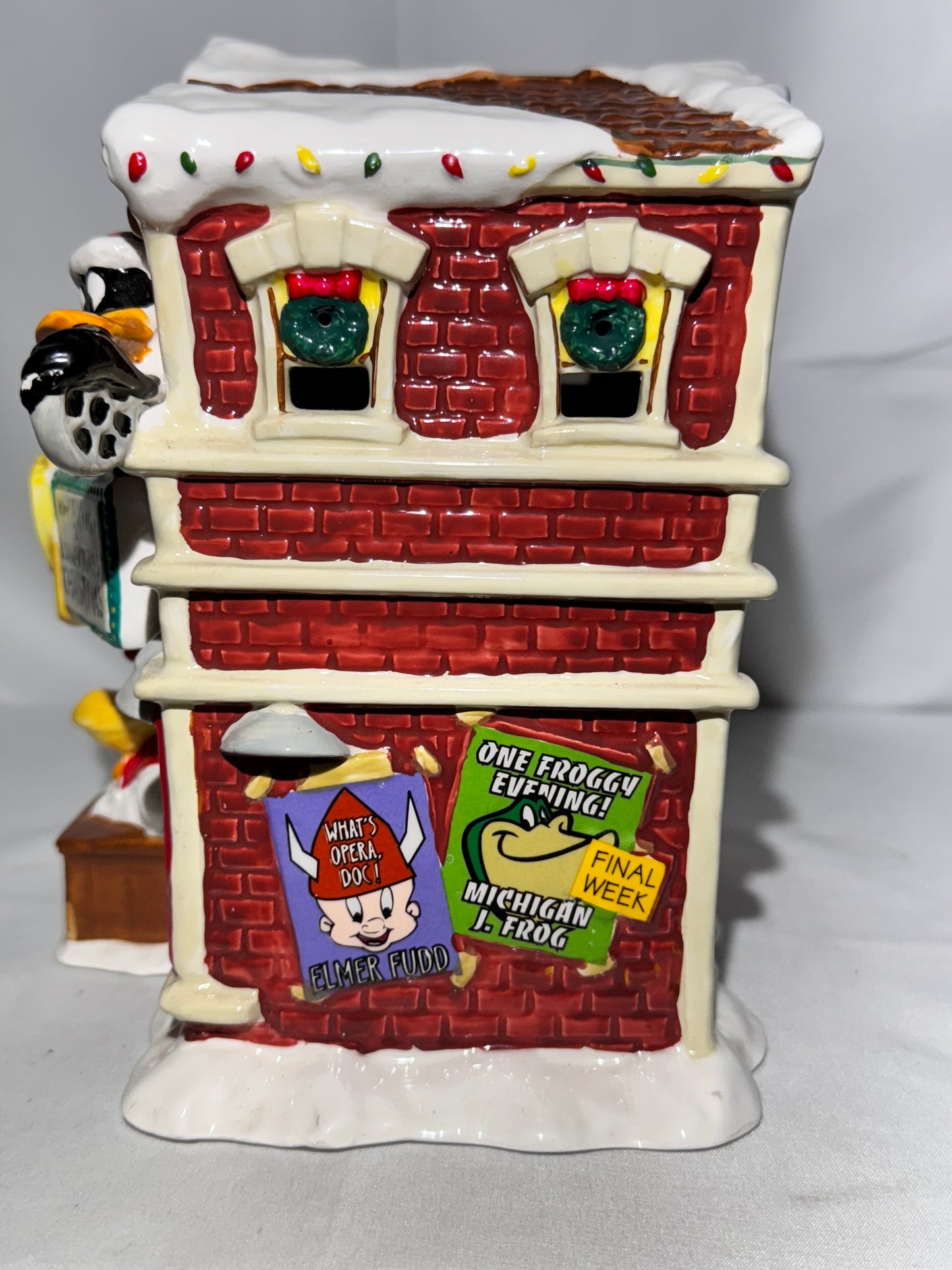 Vintage 1996 Looney Tunes Village Theater – Light-Up Christmas Display – Warner Bros. w/ Original Box