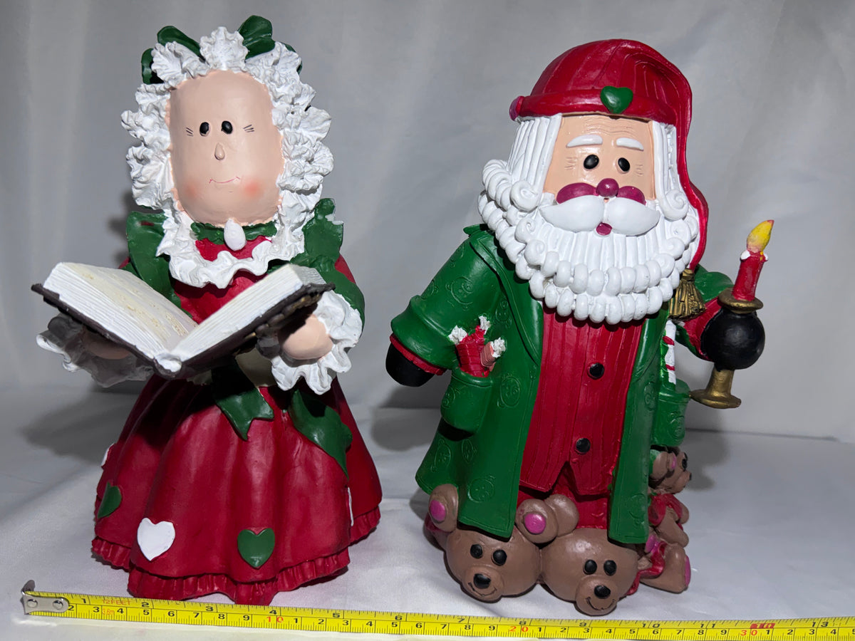Vintage 1998 Kirkland Signature Cedar Creek Collection Mr. & Mrs. Santa Claus Figurine Set – 10” – Original Box - chip