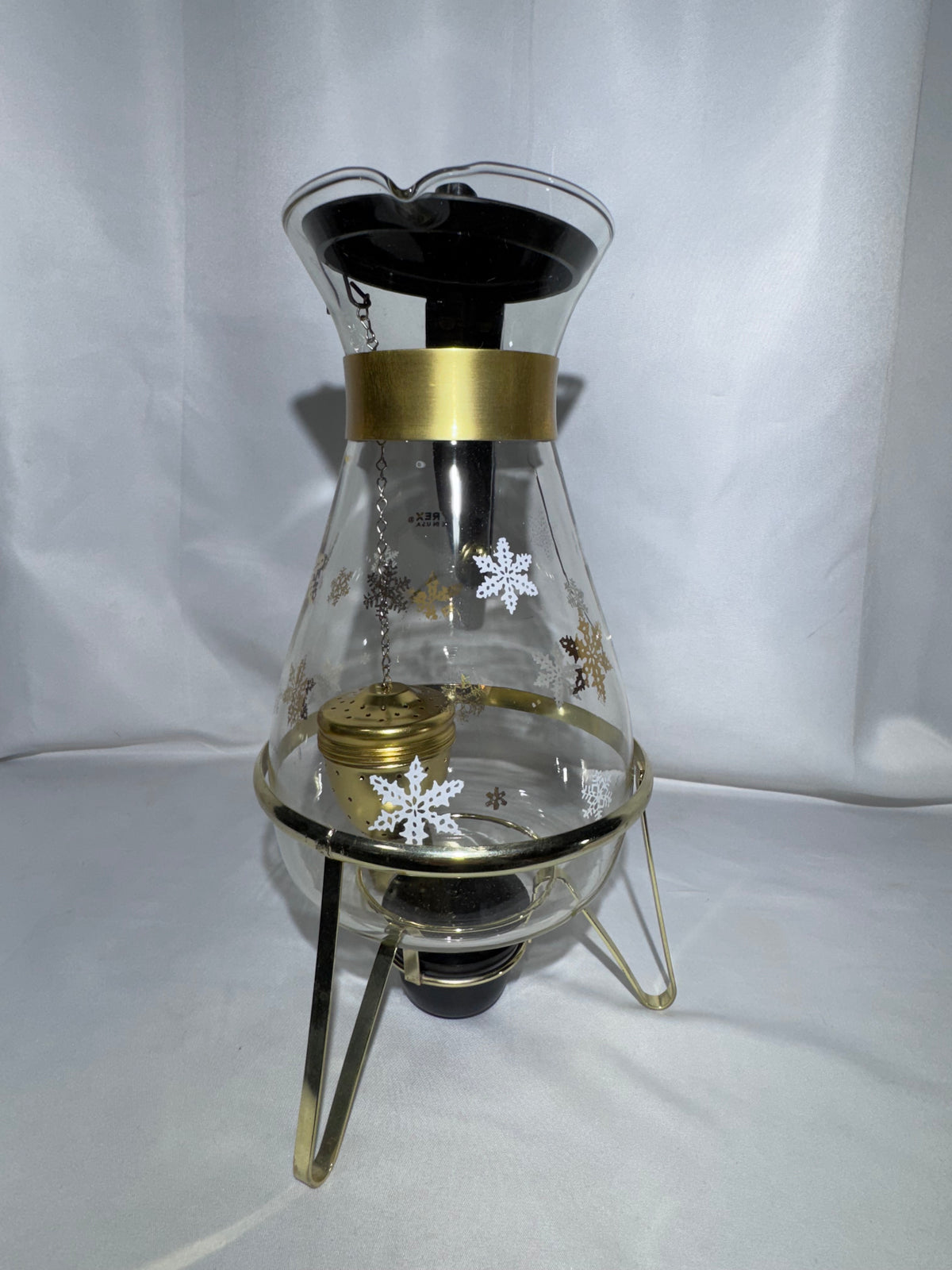 Vintage Pyrex 3208 8-Cup Cinderella Beverage Server Snowflake Gold White – Box & Accessories – Parts/Display