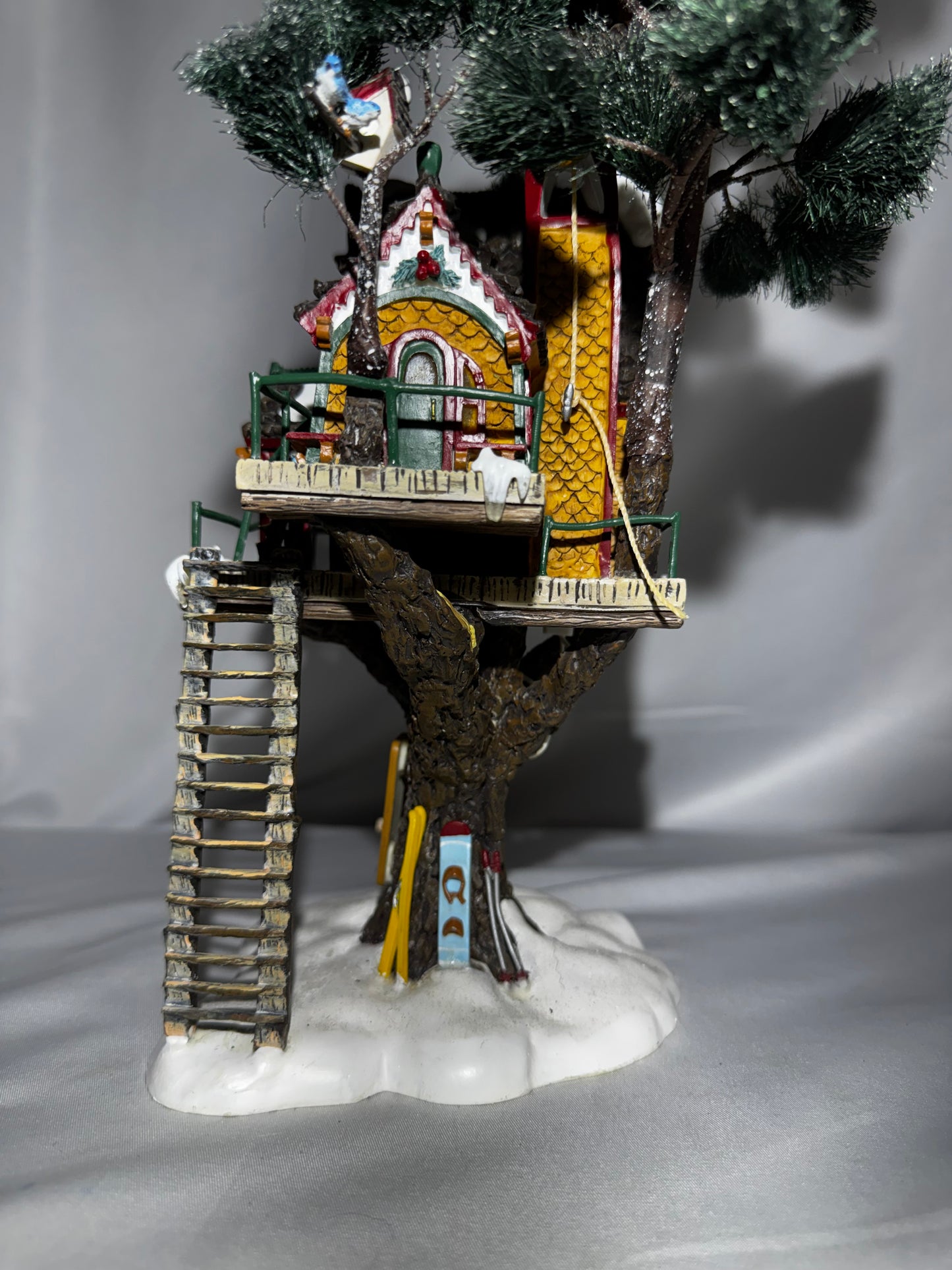 Department 56 North Pole Woods “Town Meeting Hall” Lighted Building – Item #56.56880