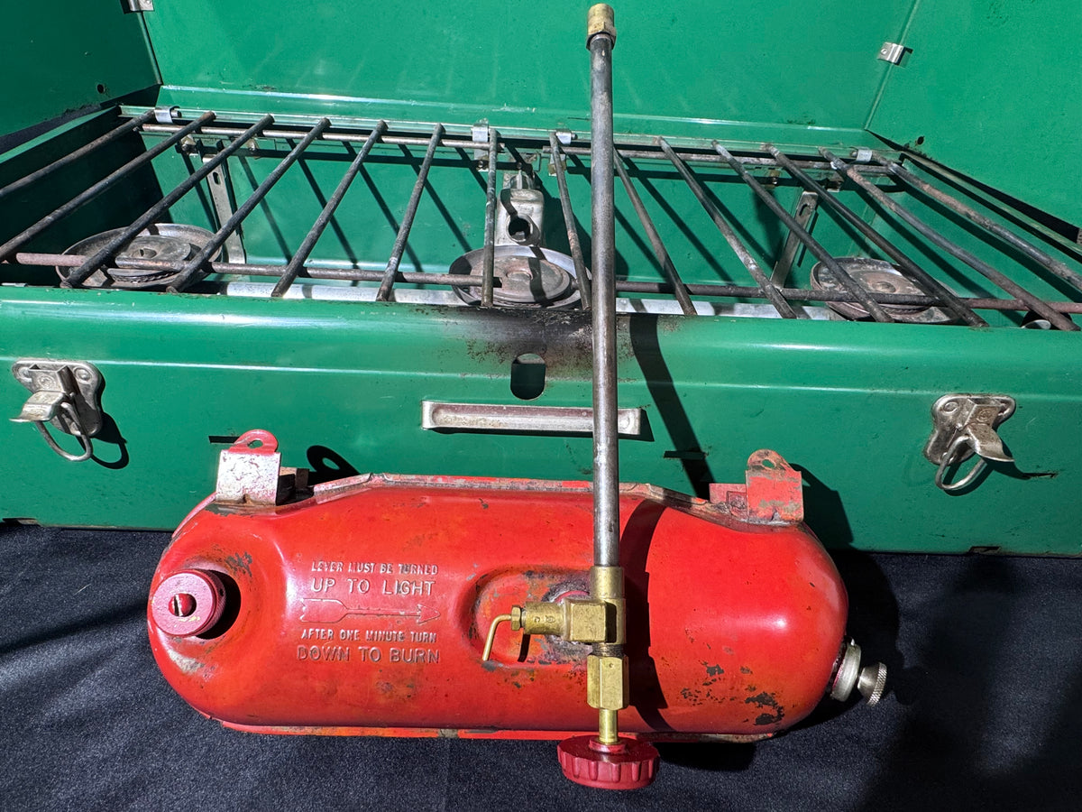 Vintage Coleman Model 426C 3-Burner Liquid Fuel Camp Stove – 1962–1964