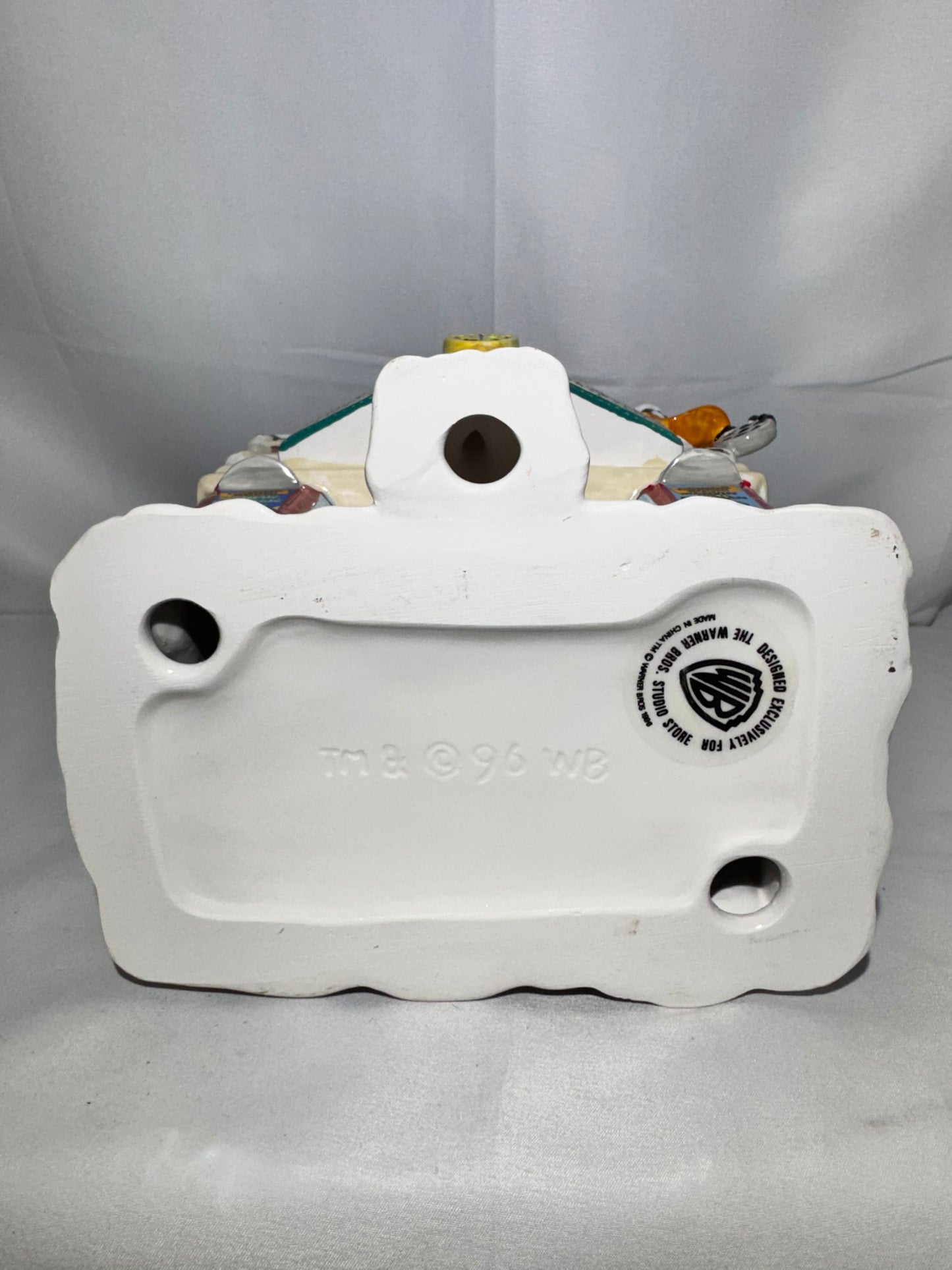 Vintage 1996 Looney Tunes Village Theater – Light-Up Christmas Display – Warner Bros. w/ Original Box