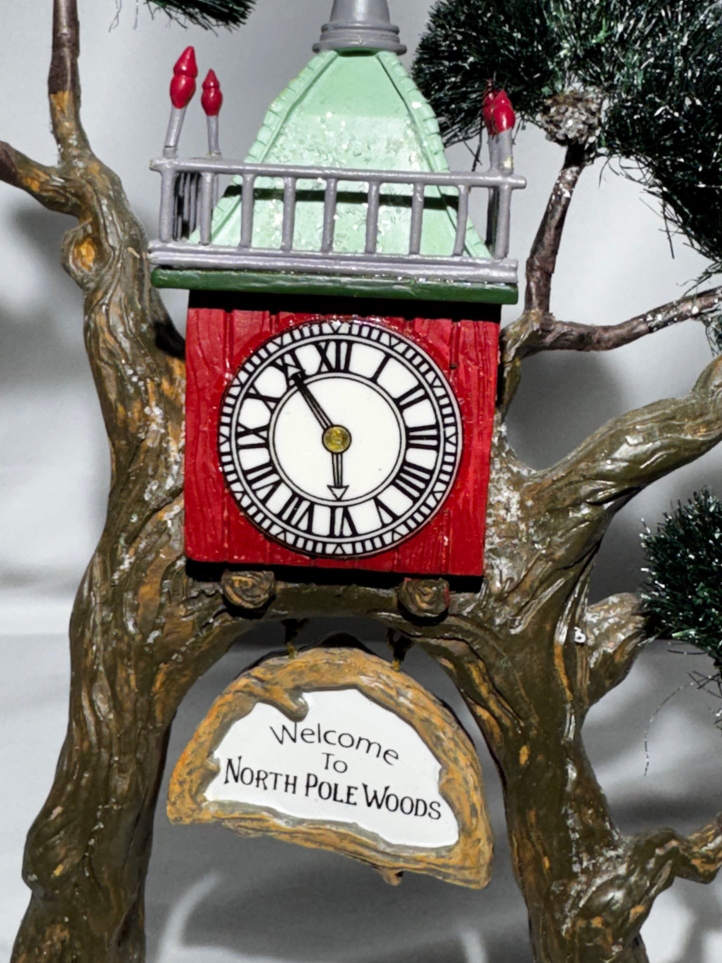Department 56 North Pole Woods Gateway Entrance #56920 Tree Arch Retired w/ Box 2000
