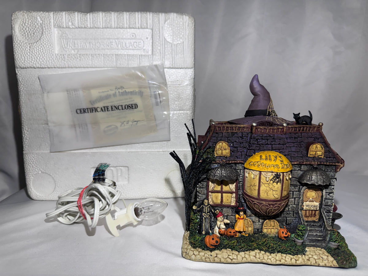Hawthorne Village The Munsters Lily’s Costume Shop – A2296 – 2005 Halloween Village