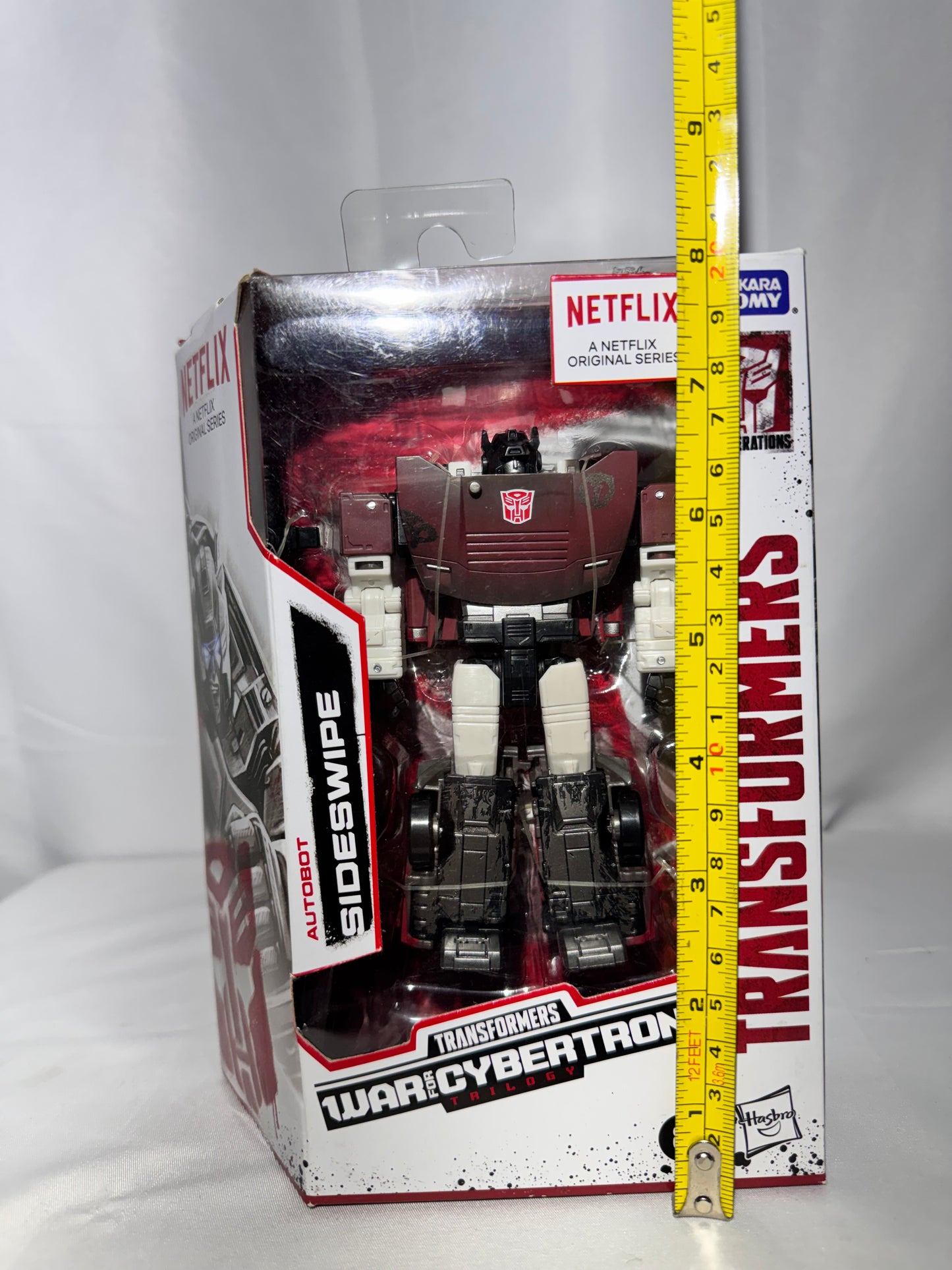 Transformers Generations War for Cybertron Netflix Edition Deluxe Class Sideswipe