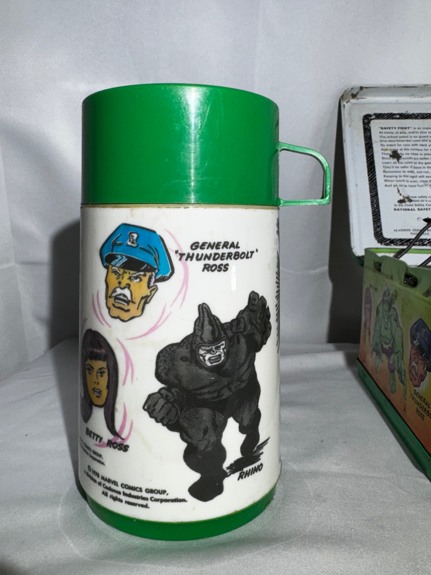 Vintage 1978 Aladdin The Incredible Hulk Metal Lunch Box w/ Original Thermos