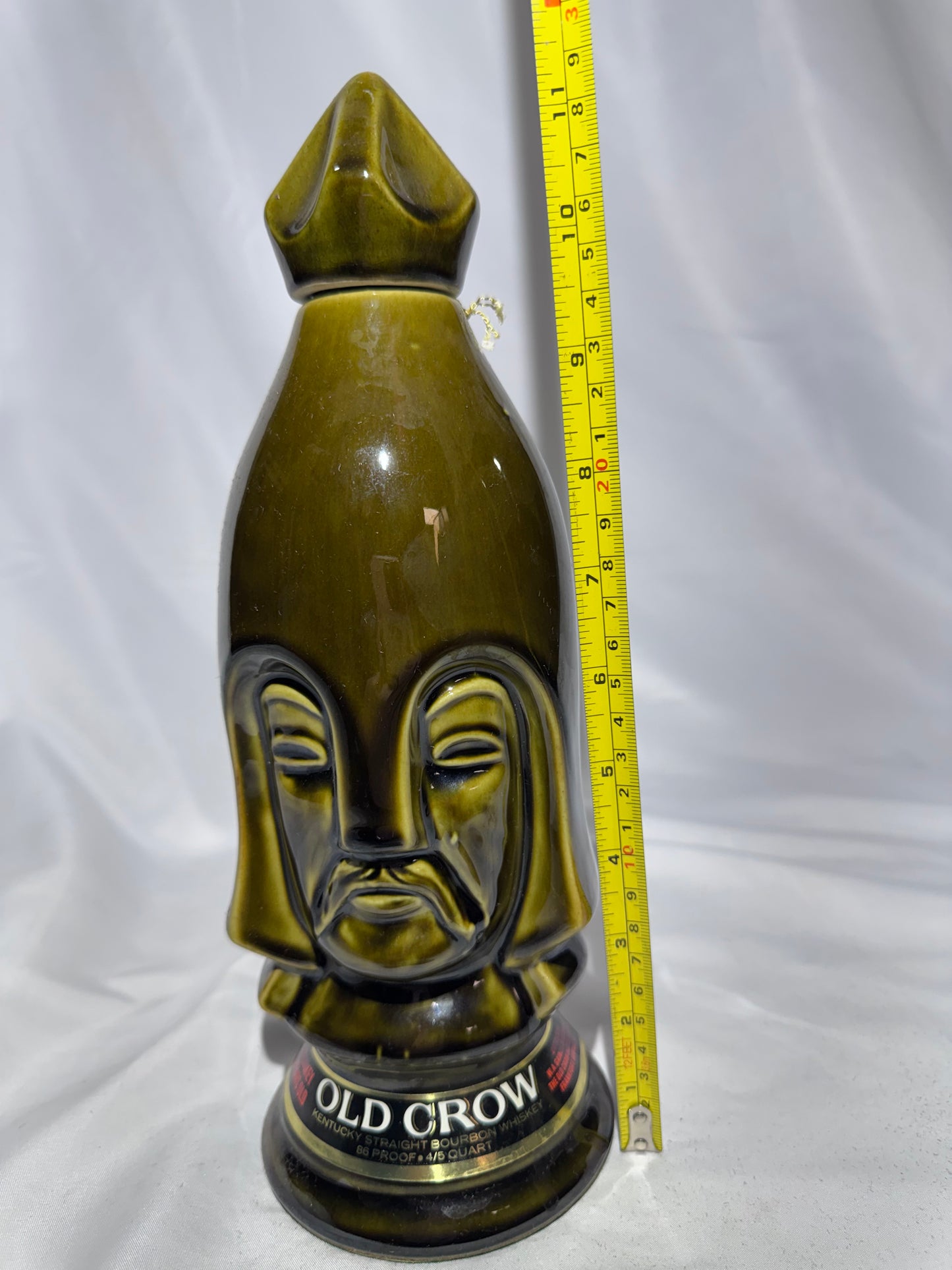 1969 Old Crow Kentucky  Bourbon Chessmen Ceramic Decanters – Set of 6 with Original Case-empty