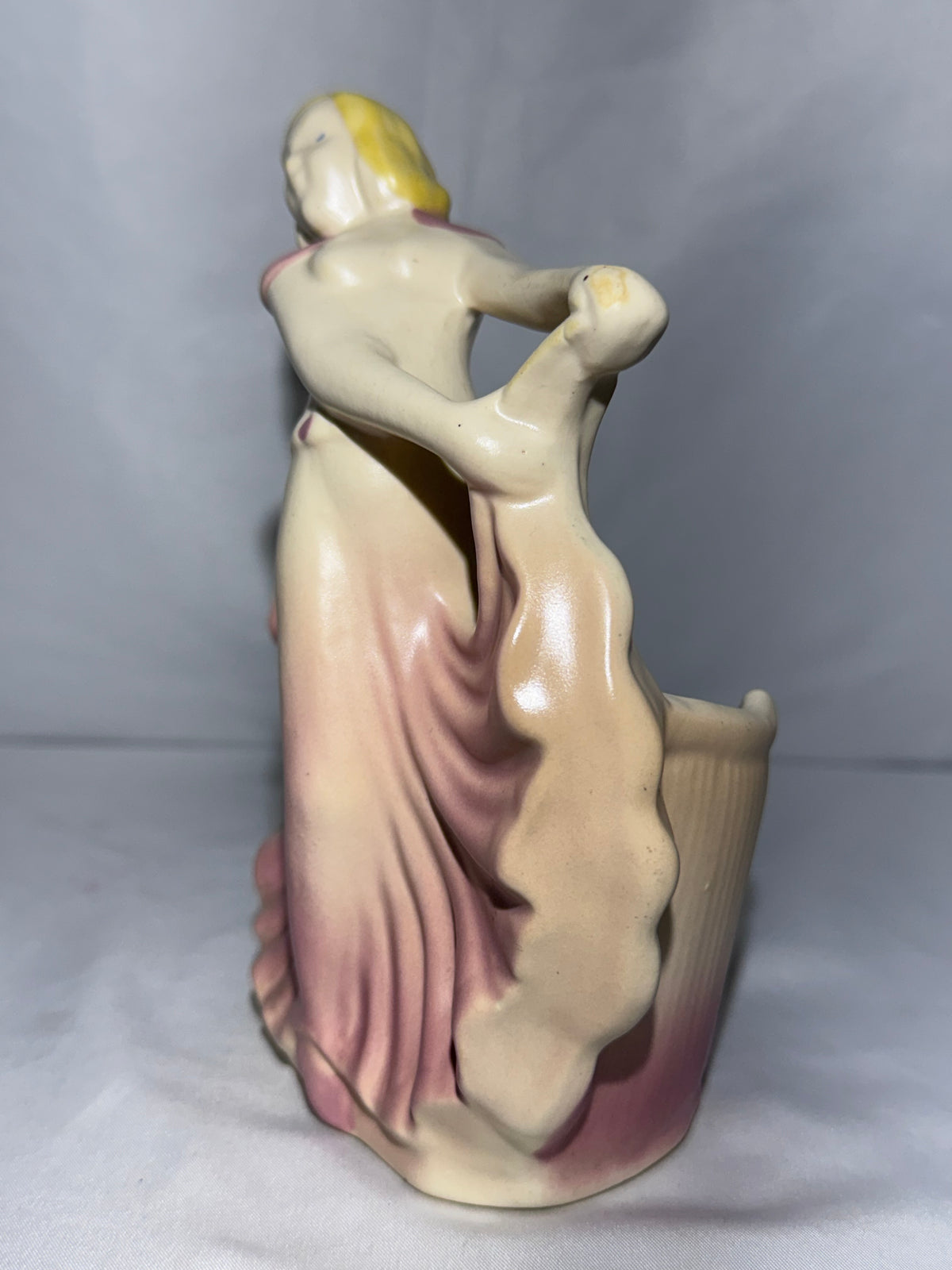 Vintage Hull Pottery Dancing Lady Planter #955 – 1940s Art Deco Figural Vase – Hairline Crack