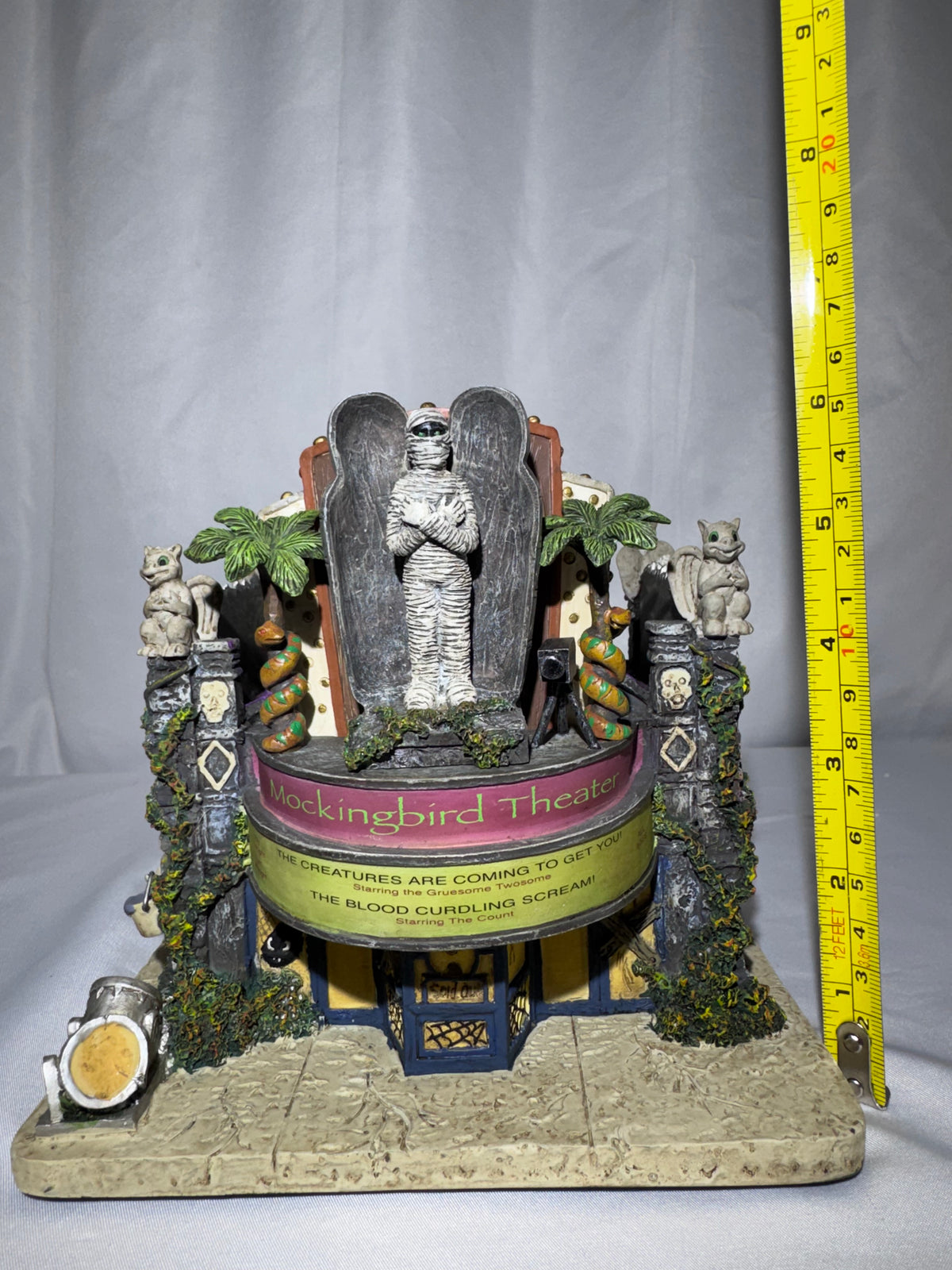 Hawthorne Village The Munsters Mockingbird Theater – A3257 – 2005 Halloween Village
