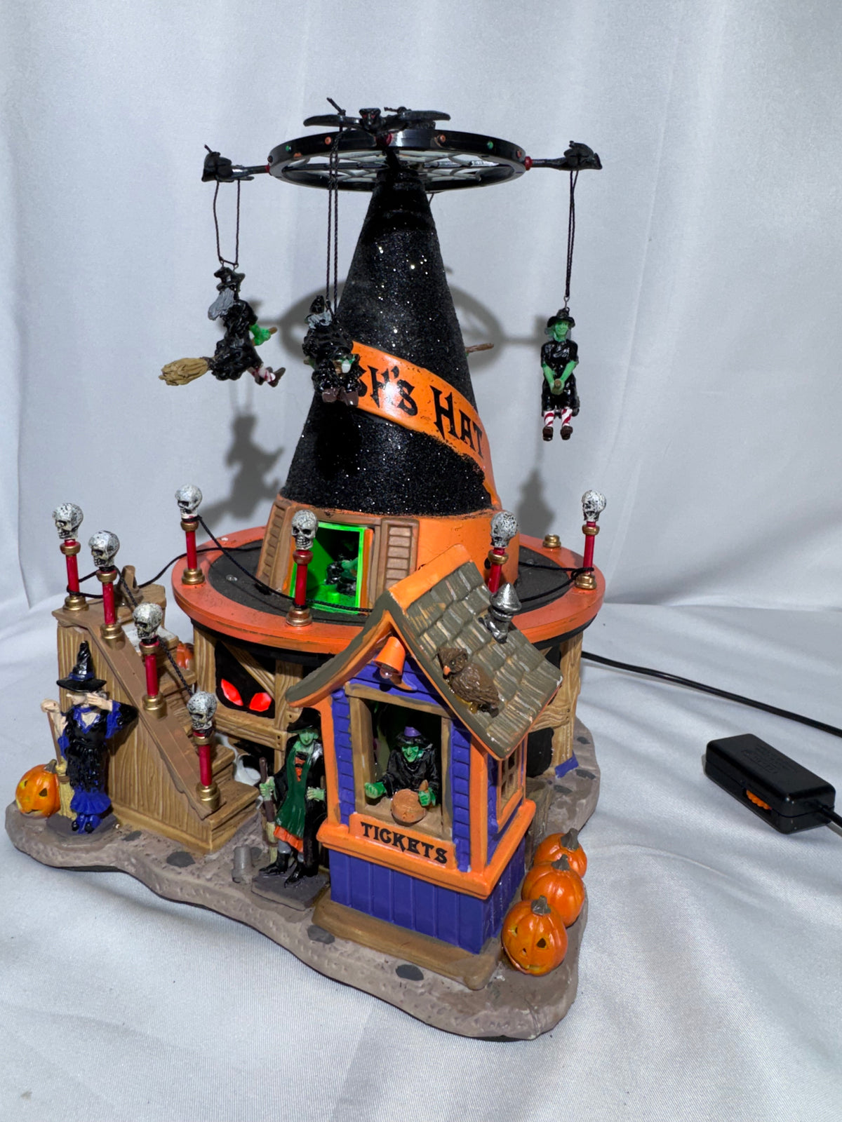 Lemax Spooky Town Witch’s Hat Carnival Ride #84744 – Retired 2008 – Halloween Village