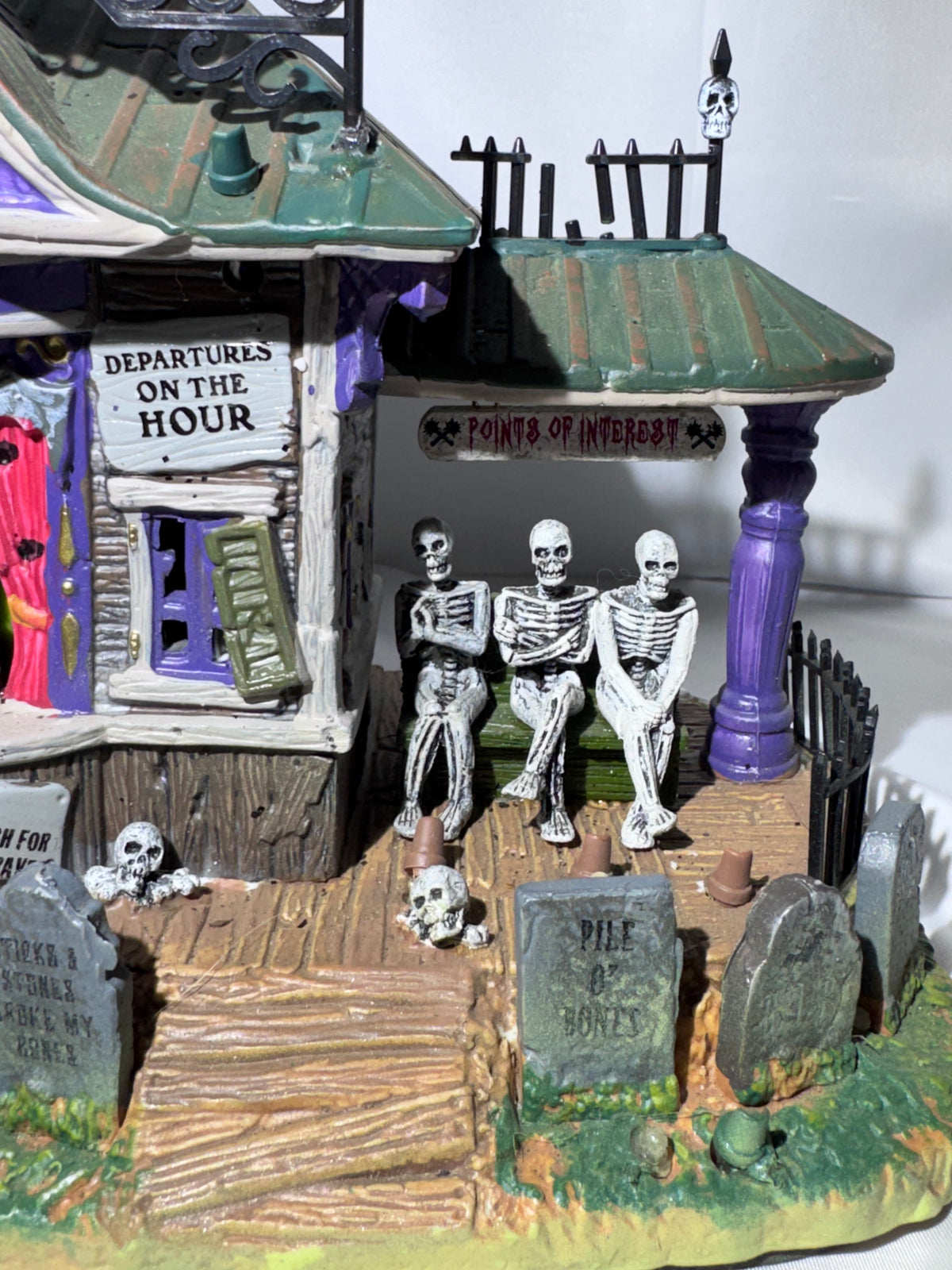 Lemax Spooky Town Cemetery Tours #25327 – Retired 2012 Animated & Lighted Halloween Village