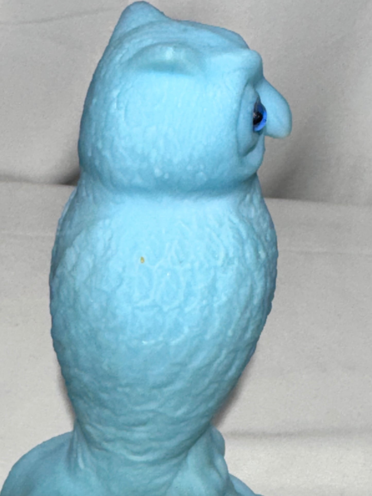 Vintage Westmoreland Satin Glass Owl Figurine / Paperweight – Light Blue