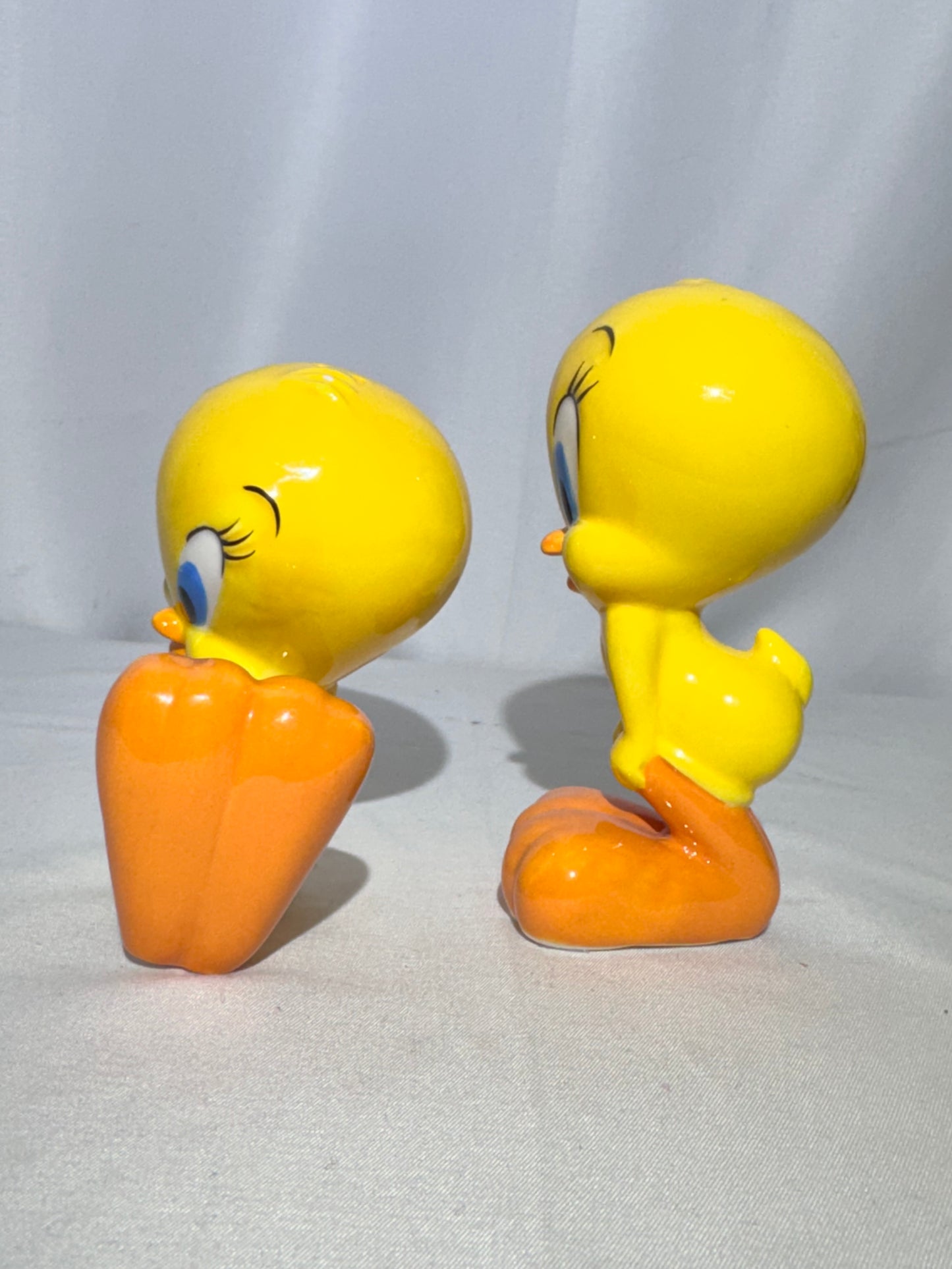 Tweety Bird Salt & Pepper Shaker Set – Warner Bros. Looney Tunes (1999)
