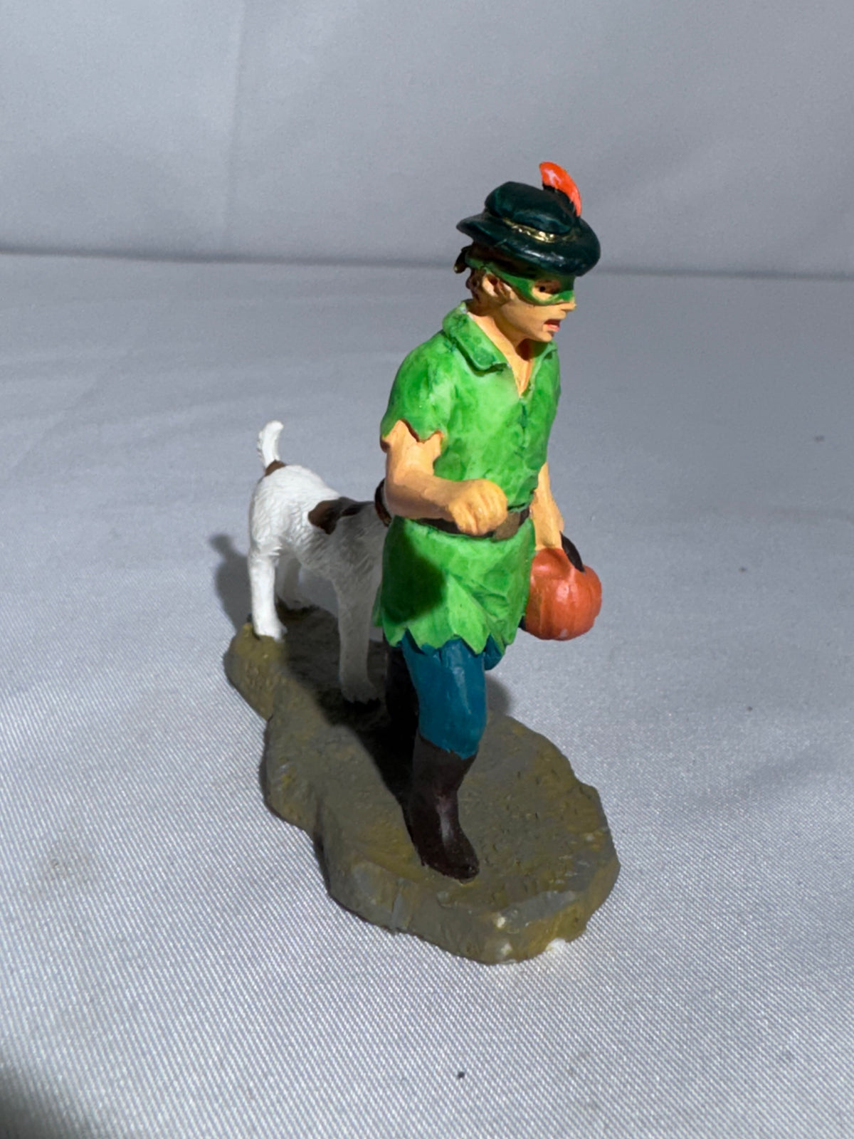 LEMAX Spooky Town Trick or Treating Fun #42217 – 2014 Halloween Figurine