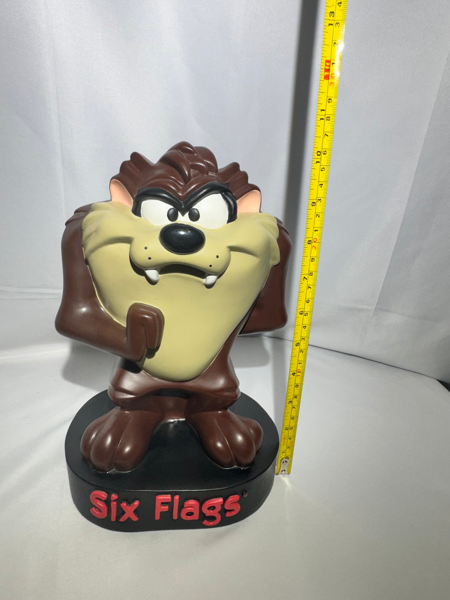 Vintage 1997 Warner Bros. Looney Tunes Taz Coin Bank – Six Flags (10 1/2”)