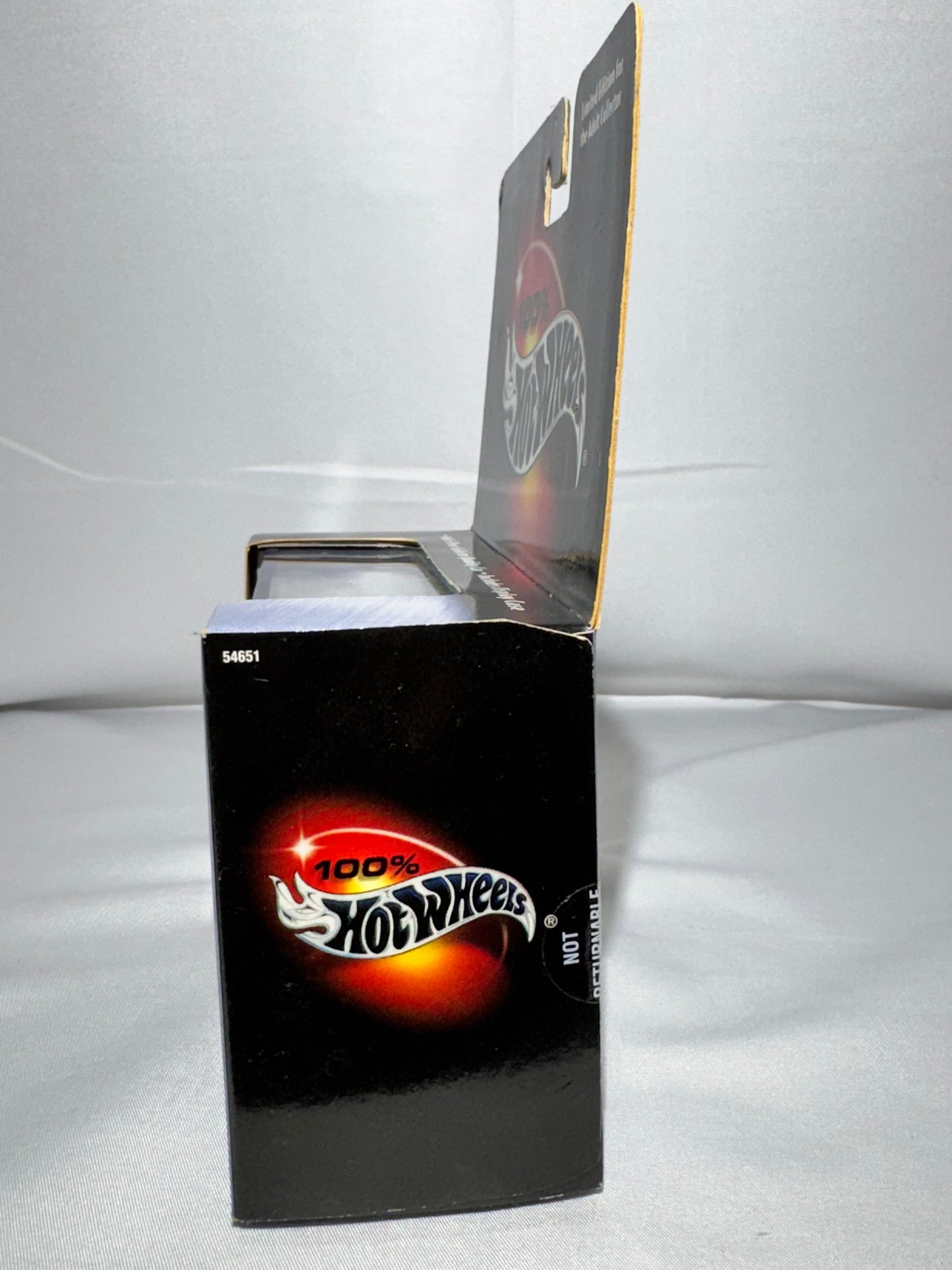 Hot Wheels 1957 Chevy 150 Sedan – White & Teal Limited Edition Diecast (2000 Mattel)