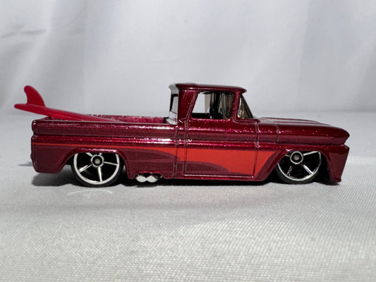 Hot Wheels Custom ’62 Chevy Pickup – 2008 New Models – Burgundy w/Surfboard 1:64 Diecast