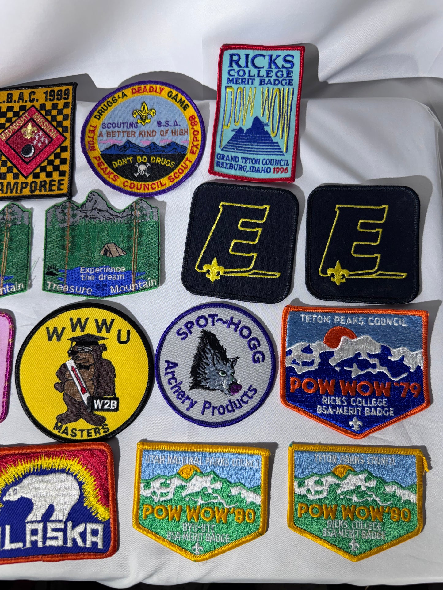 Lot of 24 Vintage Boy Scout Patches & Scouting Memorabilia – 1960s–1990s – Mixed Collection
