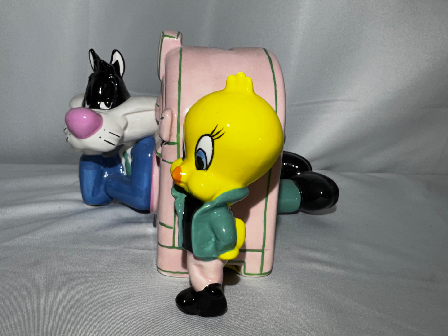 1994 Warner Bros Looney Tunes Sylvester & Tweety Ceramic Bank Jukebox