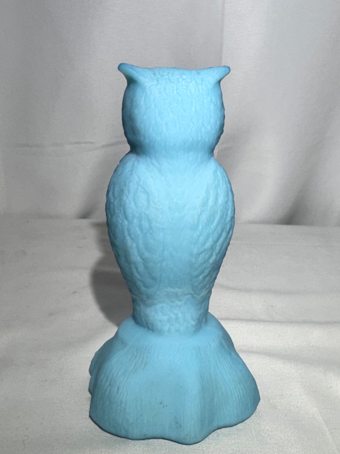 Vintage Westmoreland Satin Glass Owl Figurine / Paperweight – Light Blue