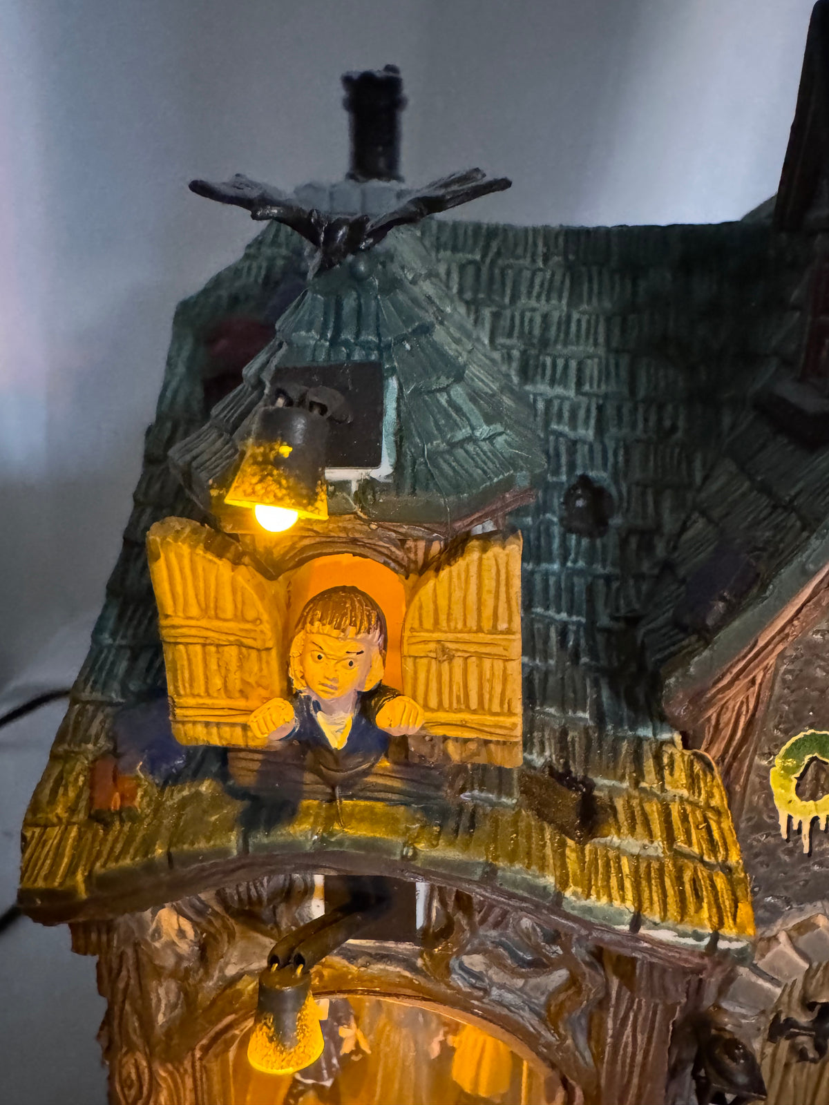 Lemax Spooky Town Creepy Doll Shop – SKU #65071 – Retired Halloween Village Building