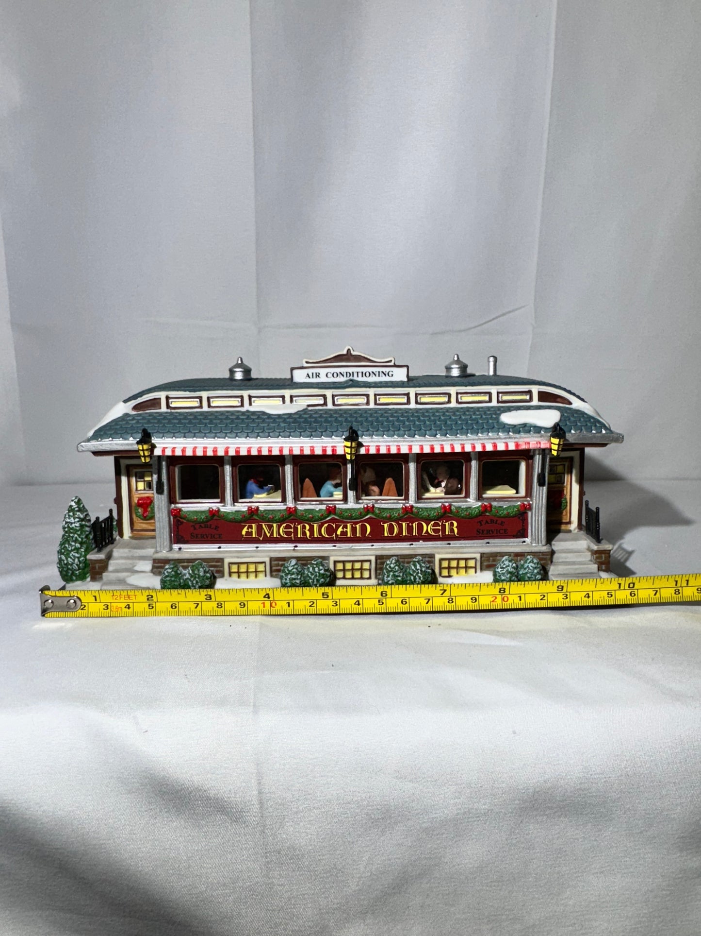 Department 56 “American Diner” – Christmas in the City Series (#799939)