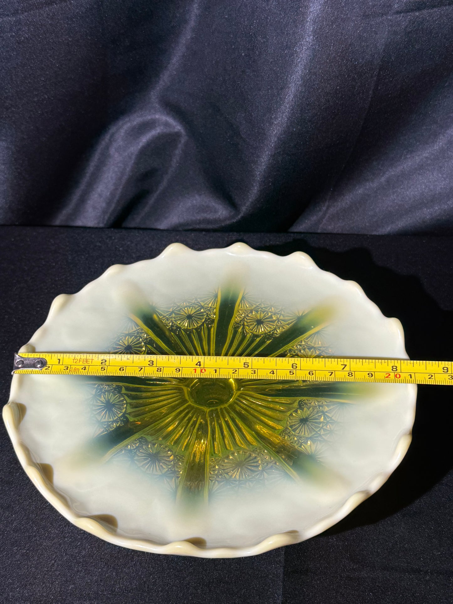 Vintage Uranium Glass Pedestal Cake Stand – Davidson Glass Co. – Victorian Era (c. 1890–1900s)