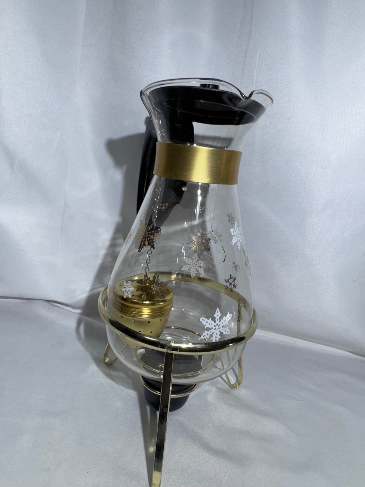 Vintage Pyrex 3208 8-Cup Cinderella Beverage Server Snowflake Gold White – Box & Accessories – Parts/Display
