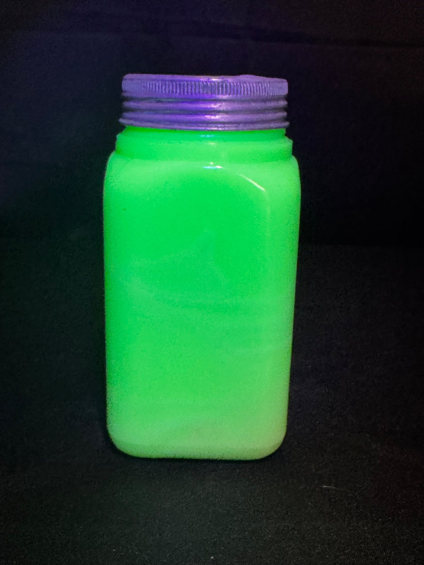 Vintage Jadeite Uranium Glass Range Salt Shaker Large Box Pattern UV Glow 5”