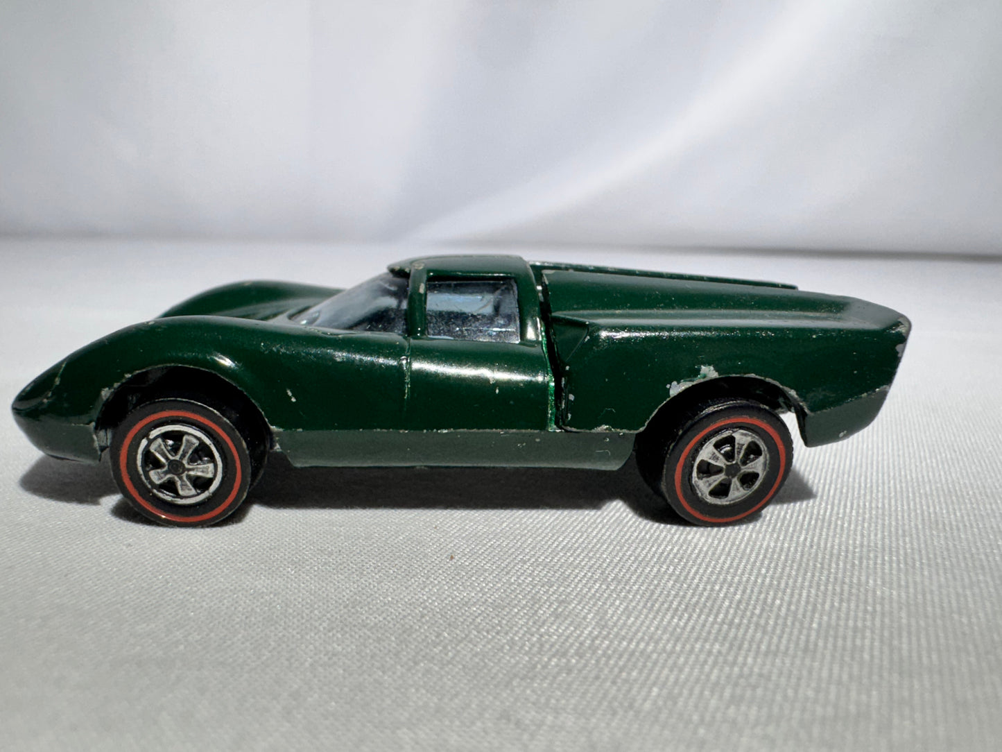 Hot Wheels Redline Lola GT70 – Dark Green – 1960s Vintage