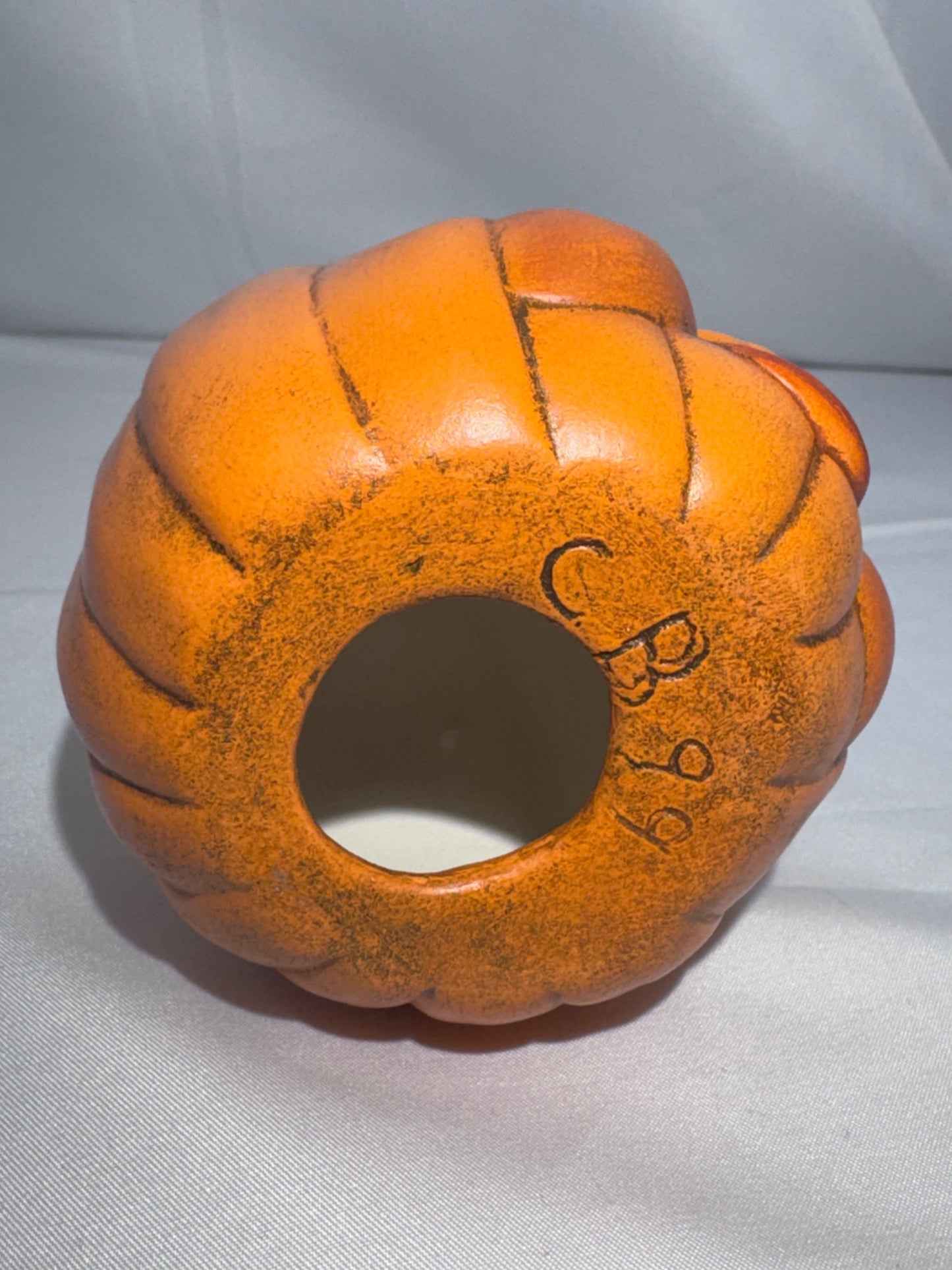 Vintage Hand-Painted Ceramic Anthropomorphic Pumpkin Figurine – CB 1999