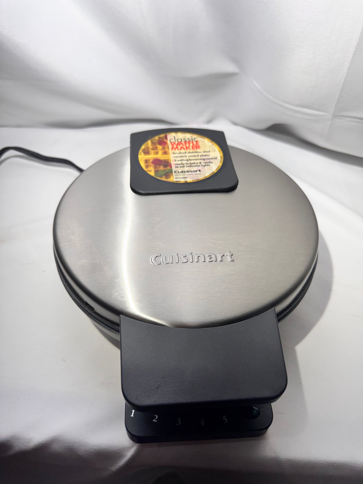 Cuisinart Classic round Waffle Maker – Model WMR-CA