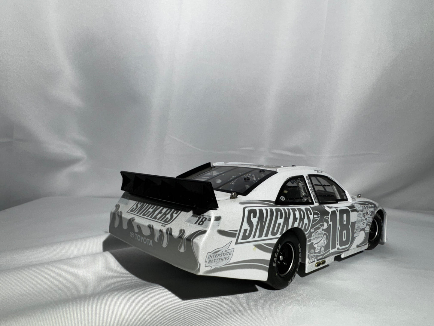 Kyle Busch #18 Snickers 2011 Camry 1:24 ARC Ice Series Diecast #1 of 561
