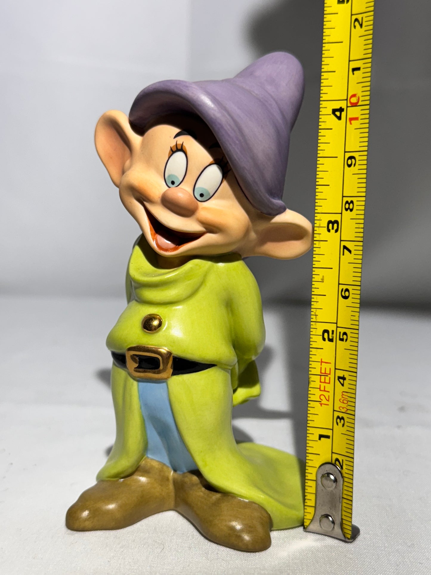 Classic Walt Disney Collection – Dopey “Gleeful Grin” Figurine (Item #4009982, 2009)