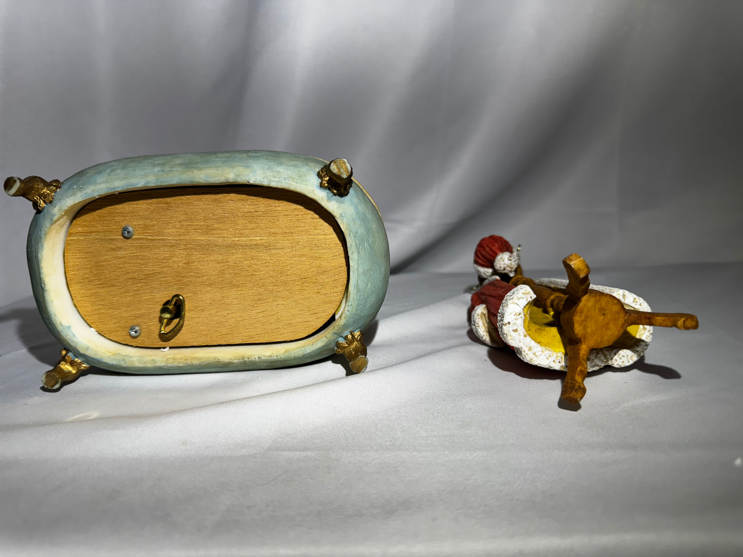Vintage Kurt S. Adler Santa’s World Animated Music Box Bathtub Santa Works Box