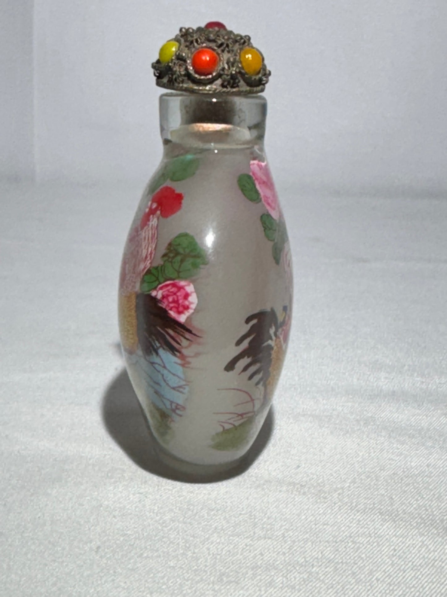 Chinese Reverse Hand Painted Glass Snuff Bottle – Dual Rooster Scene, Oval Shape