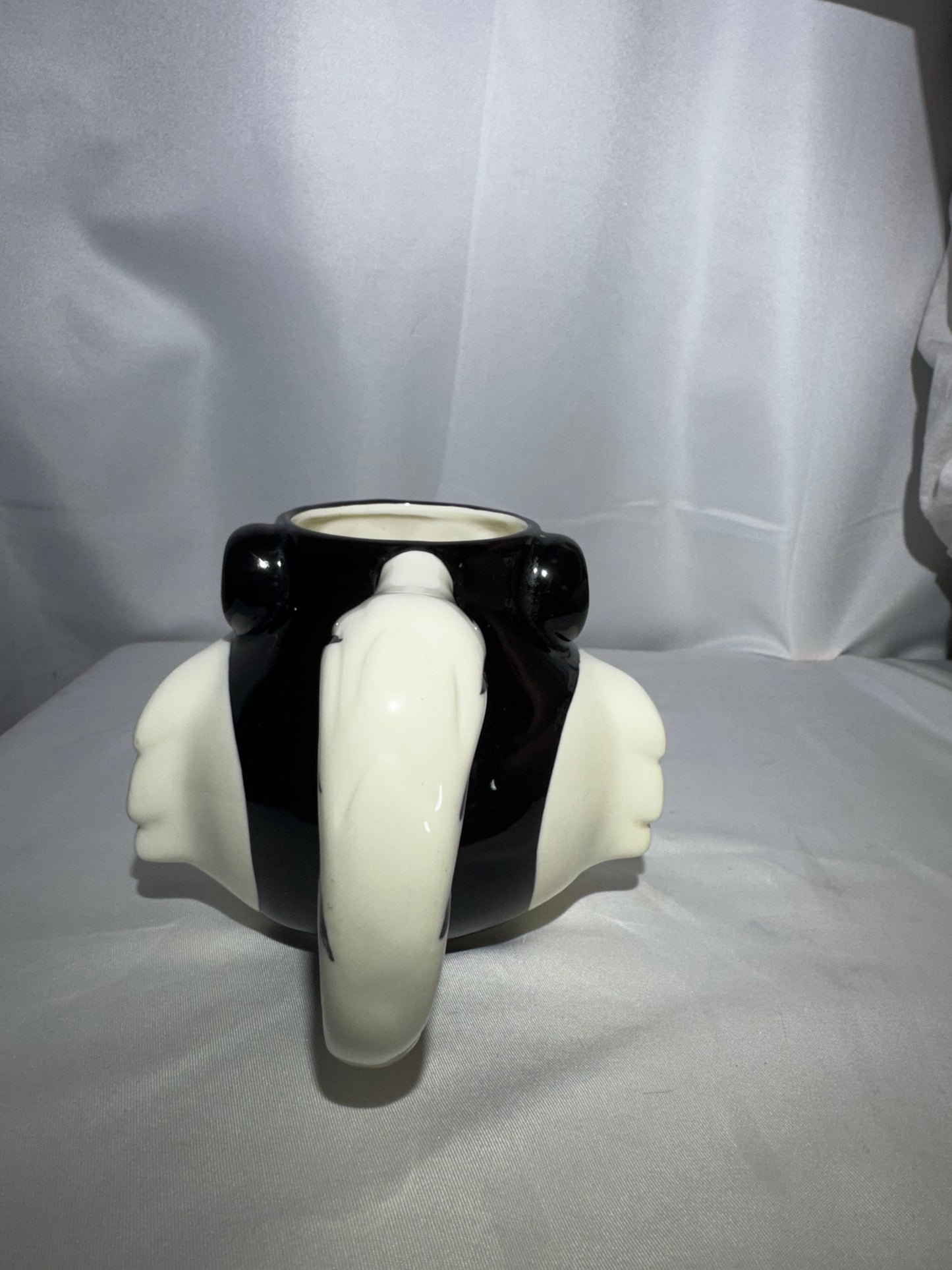 Vintage 1993 Applause Warner Bros. Looney Tunes Pepe Le Pew 3D ceramic coffee mug