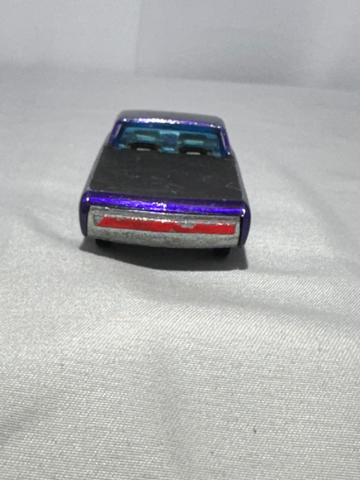 Vintage Hot Wheels Redline Deora – 1967 Original– Spectraflame Purple