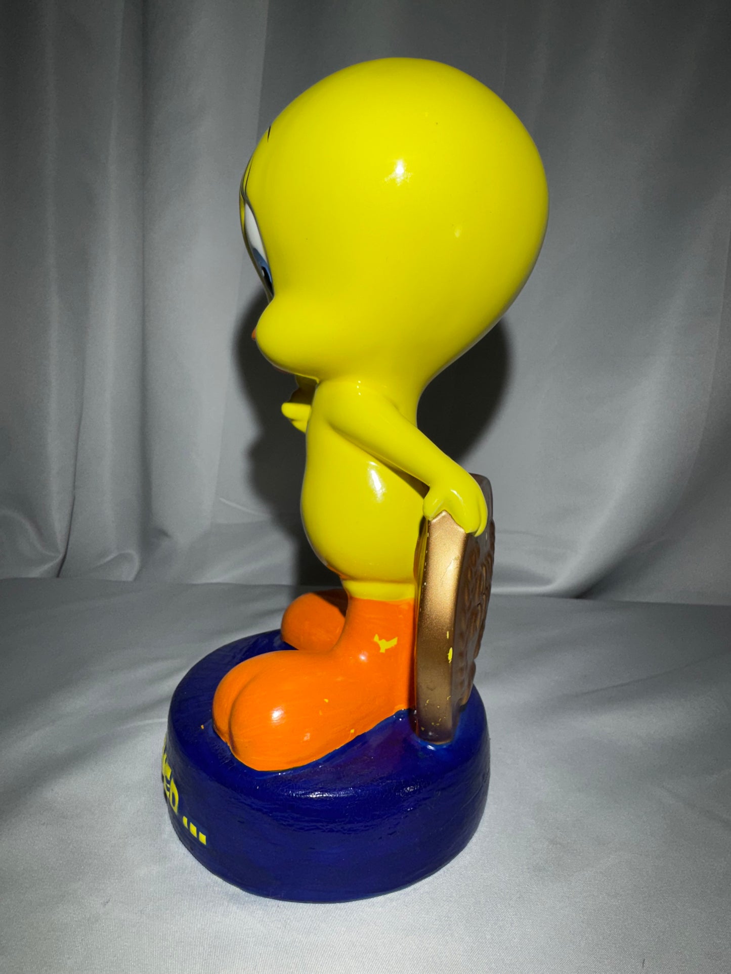 1997 Warner Bros Studio Store Tweety Bird Ceramic Piggy Bank “A Penny Saved” 10.5”
