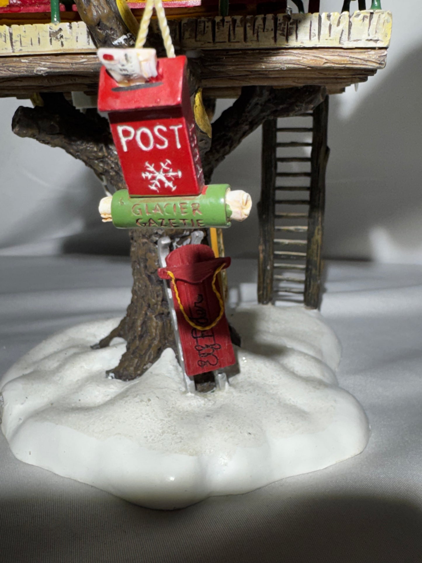 Department 56 North Pole Woods “Town Meeting Hall” Lighted Building – Item #56.56880