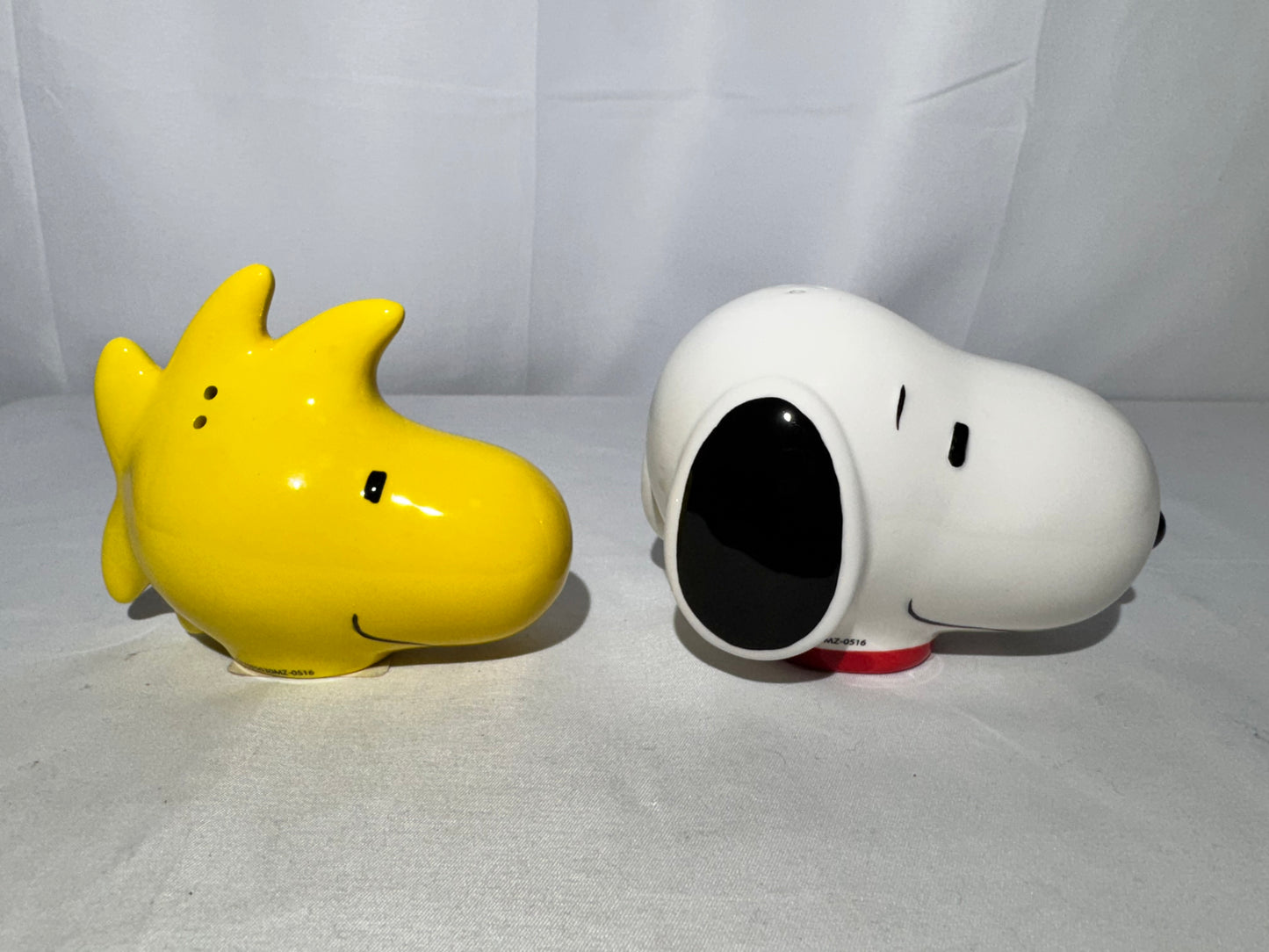 Snoopy & Woodstock Salt and Pepper Shaker Set – With Stoppers & Original Box