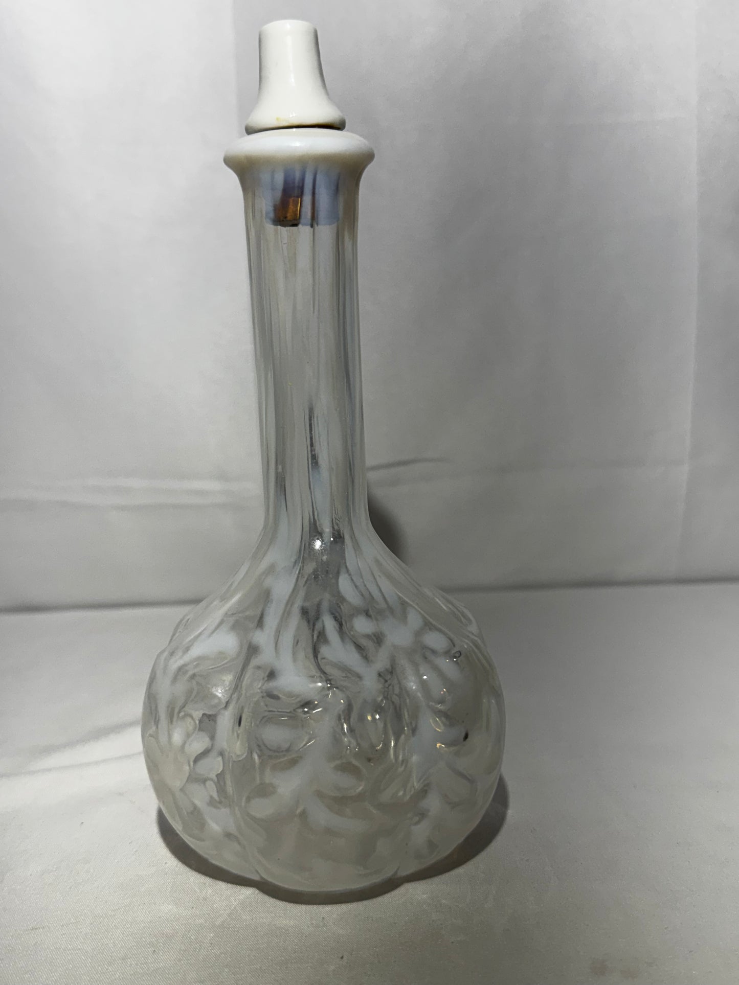 Vintage Fenton Daisy & Fern White Opalescent Glass Barber Bottle Decanter w/ Stopper