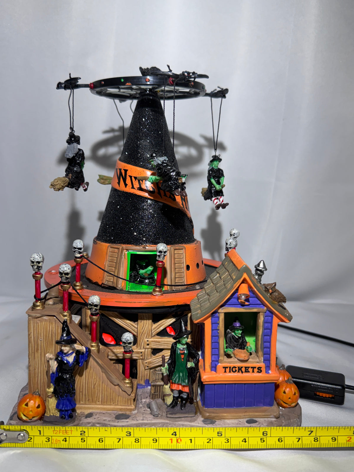 Lemax Spooky Town Witch’s Hat Carnival Ride #84744 – Retired 2008 – Halloween Village