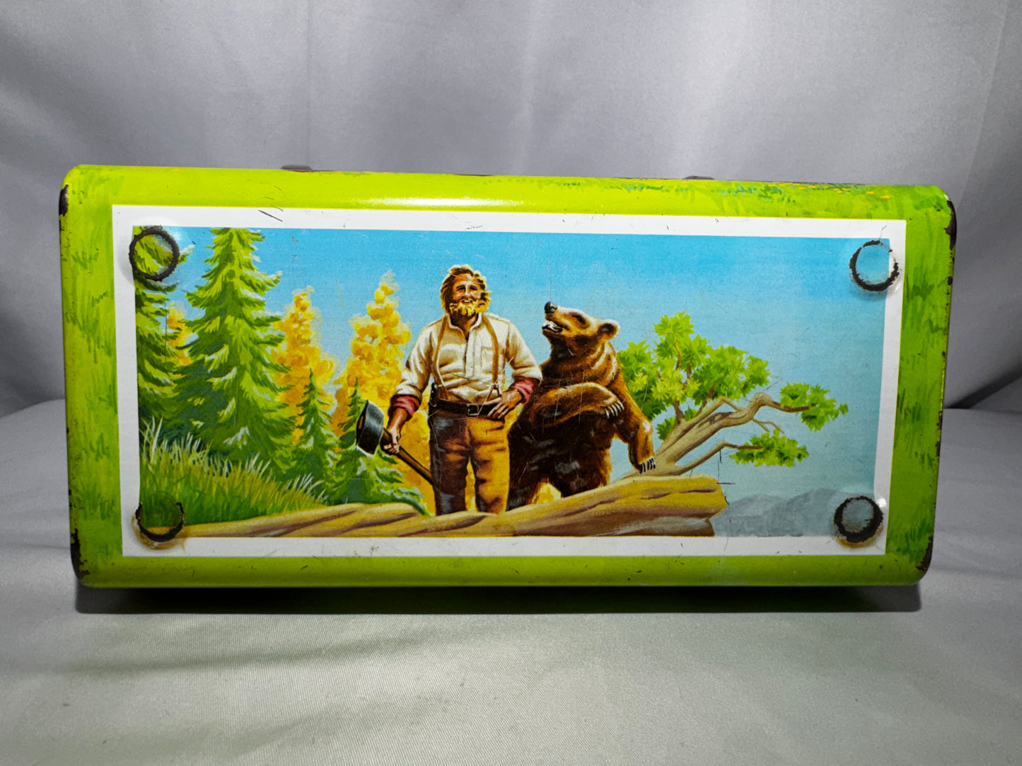 Vintage 1977 The Life and Times of Grizzly Adams Metal Lunch Box & Thermos