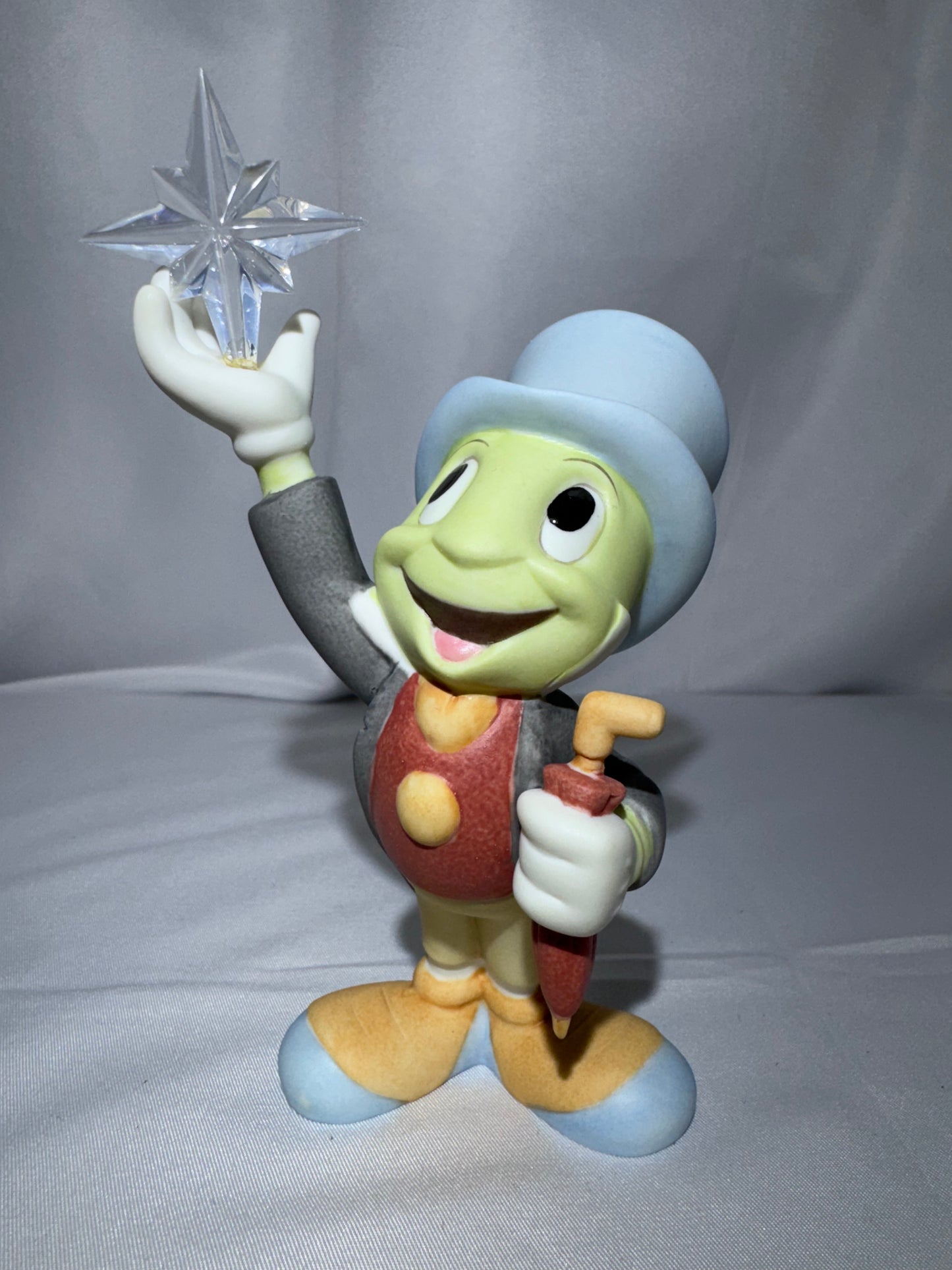 Precious Moments Disney Jiminy Cricket Reach For The Stars Figurine #114704 2011