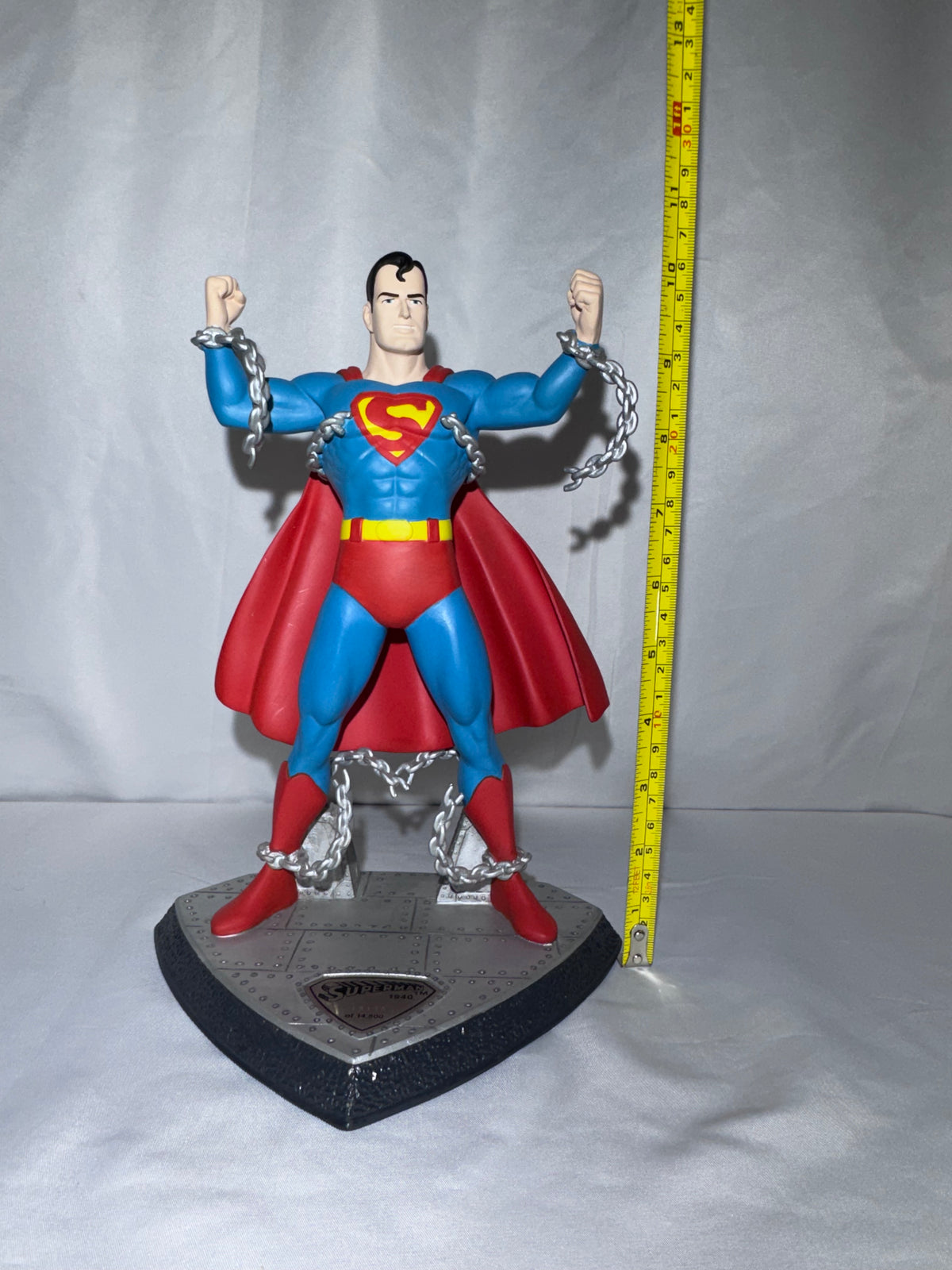 1996 Hallmark DC Super Heroes Golden Age Superman “Man of Steel” Figurine – Limited Edition #13,199/14,500 – Box & COA